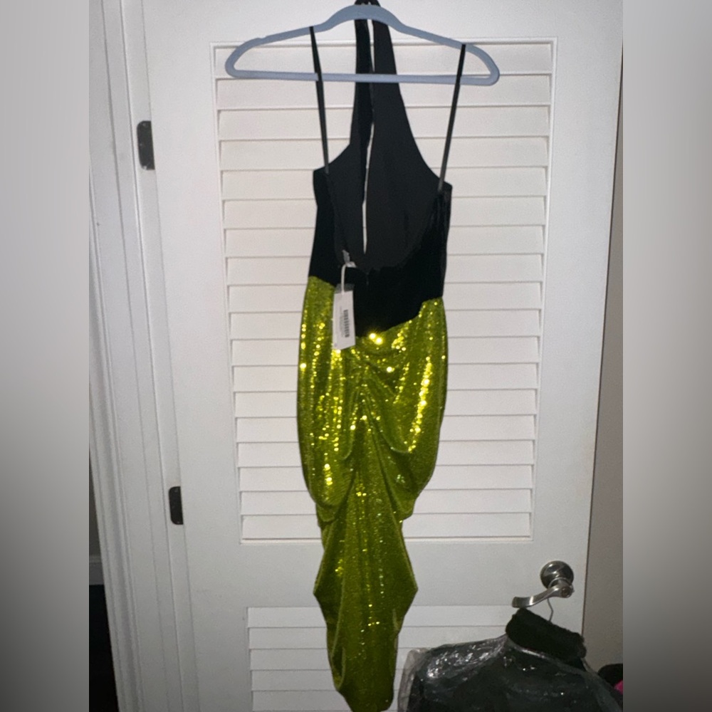 Beautiful velvet halter and sequence skirt holiday dress - Picture 2 of 5